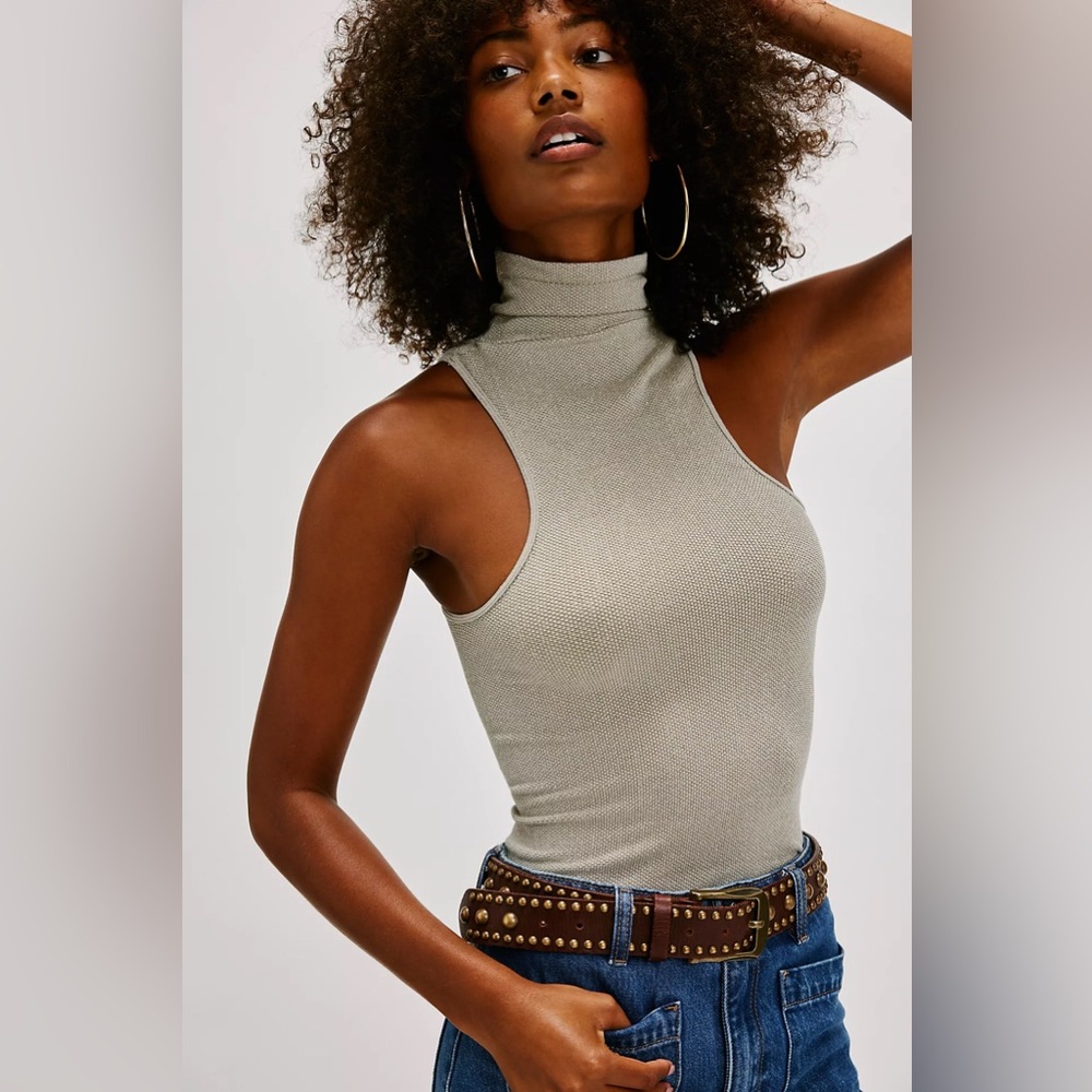 Free People Always Ready Seamless Turtleneck Tank‎ Moss Size M/L NWT